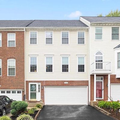 5146 Ballycastle Cir, Alexandria, VA 22315