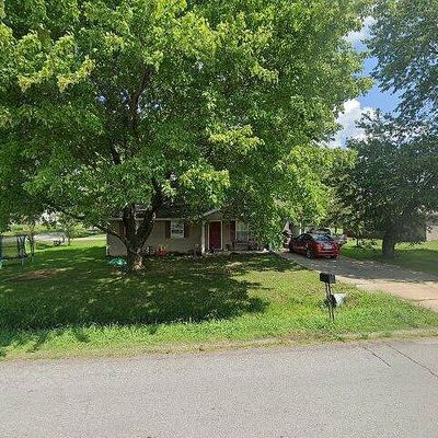 516 W Main St, Gentry, AR 72734