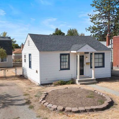 5207 N Jefferson St, Spokane, WA 99205