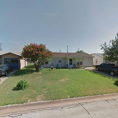 5257 Laguna Dr, Abilene, TX 79605