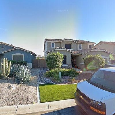 555 E Harold Dr, San Tan Valley, AZ 85140