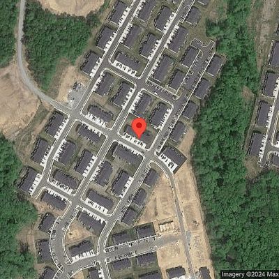 494 Bridgepoint Dr, Fredericksburg, VA 22405