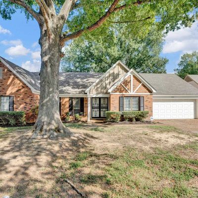 4988 Ridge Tree Dr, Memphis, TN 38128