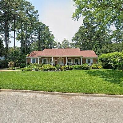 5 Willis Dr, Newport News, VA 23606