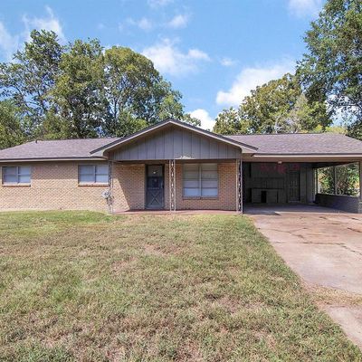 602 Parkway St, Crockett, TX 75835