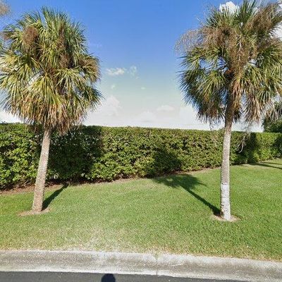 6048 Wilshire Blvd #2, Sarasota, FL 34238