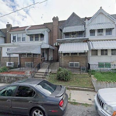 6630 Dorel St, Philadelphia, PA 19142