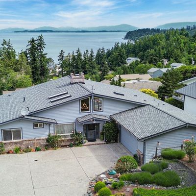 67 Conley Dr, Camano Island, WA 98282