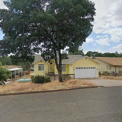 559 Silver Leaf Dr, Oroville, CA 95966