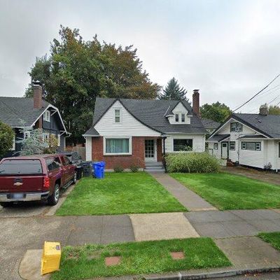 5622 Se Belmont St, Portland, OR 97215