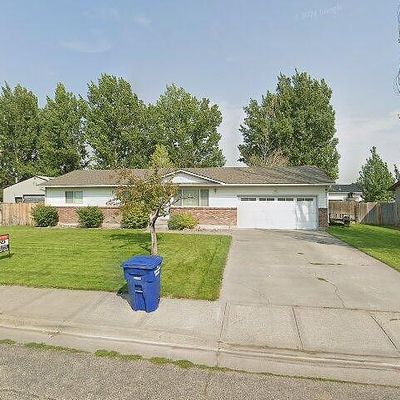 567 Maurine St, Idaho Falls, ID 83401