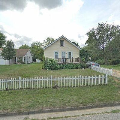 570 Peacock Ave, Pontiac, MI 48340