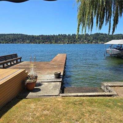 5845 Pleasure Point Ln Se, Bellevue, WA 98006