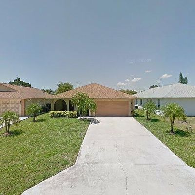 589 98 Th Ave N, Naples, FL 34108