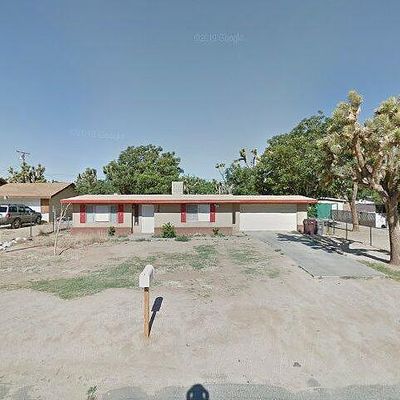 7204 Palm Ave, Yucca Valley, CA 92284