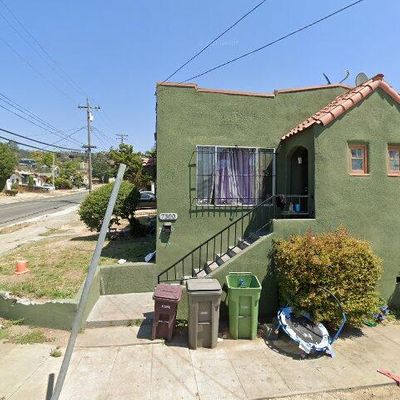 7300 Ney Ave, Oakland, CA 94605