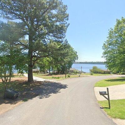 753 E Lakeside Dr, Florence, AL 35630