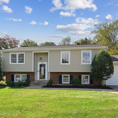 7605 Camp Alger Ave, Falls Church, VA 22042