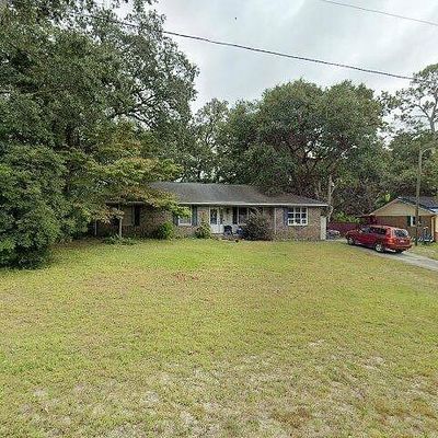 7820 Pencade Rd, Wilmington, NC 28411