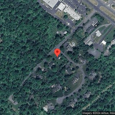 8 Lake Dr, Whitehouse Station, NJ 08889