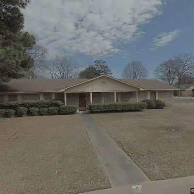 8 Shady Lane Dr, Conway, AR 72034