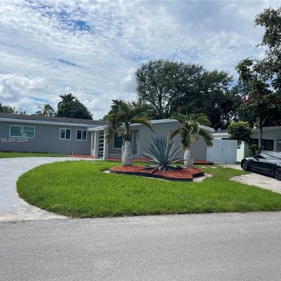 6750 Cleveland St, Hollywood, FL 33024