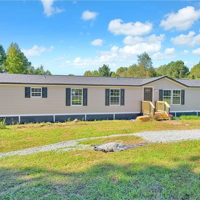 6784 Lewiston Plank Rd, Burkeville, VA 23922