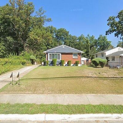 69 E Oak Ave, Lawnside, NJ 08045