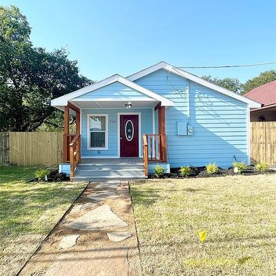 703 N Getzendaner St, Waxahachie, TX 75165