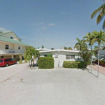 710 10 Th St, Key Colony Beach, FL 33051