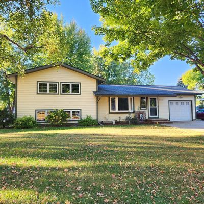 713 Elm Ave, Gaylord, MN 55334