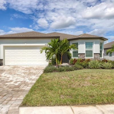 8616 Seascape Cv, Parrish, FL 34219