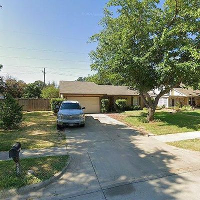 868 Madison Dr, Lewisville, TX 75067