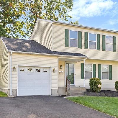 891 Decker Ln, Warminster, PA 18974