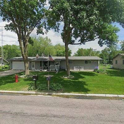 904 8 Th Ave Nw, Waseca, MN 56093