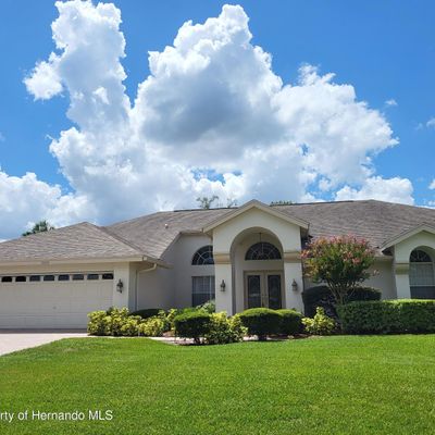 9355 Southern Belle Dr, Weeki Wachee, FL 34613