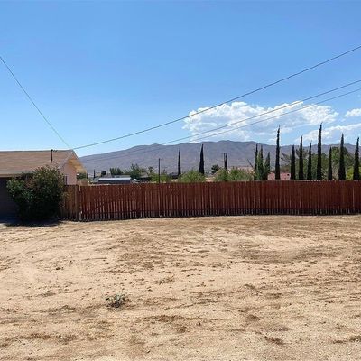 9497 Peach Ave, Hesperia, CA 92345