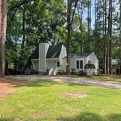 806 River Hill Dr, Greenville, NC 27858