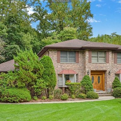 81 Carnot Ave, Woodcliff Lake, NJ 07677