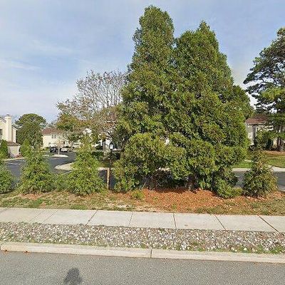 81 Greate Bay Dr, Somers Point, NJ 08244