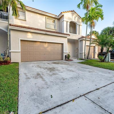 811 Nw 130 Th Ave, Pembroke Pines, FL 33028