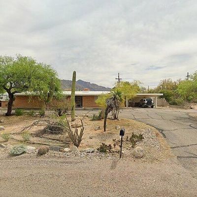 8140 N Carolyn Dr, Tucson, AZ 85704