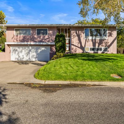 819 S 35 Th Ave, Yakima, WA 98902