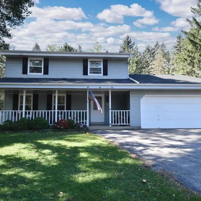 W180 S6575 Hardtke Dr, Muskego, WI 53150