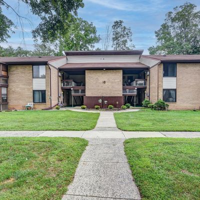 10 Pine Cluster Circle #B, Manalapan, NJ 07726