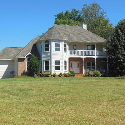 10 Wilkerson Rd, Wirtz, VA 24184