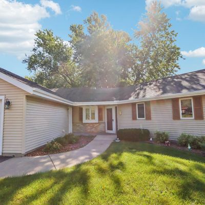 100 Oxford Lane, Cambridge, WI 53523