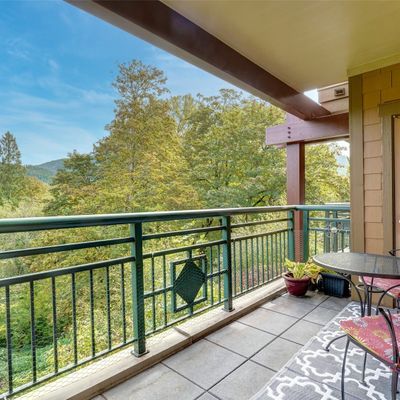 1000 Cabin Creek Lane Sw, Issaquah, WA 98029