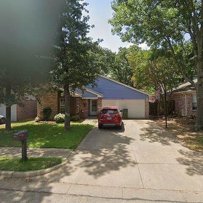 1000 W Lovers Ln, Arlington, TX 76013