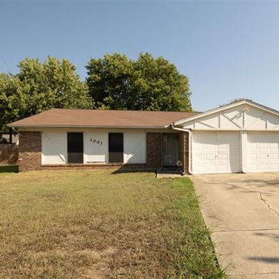 1003 Parkwood Ct, Gainesville, TX 76240